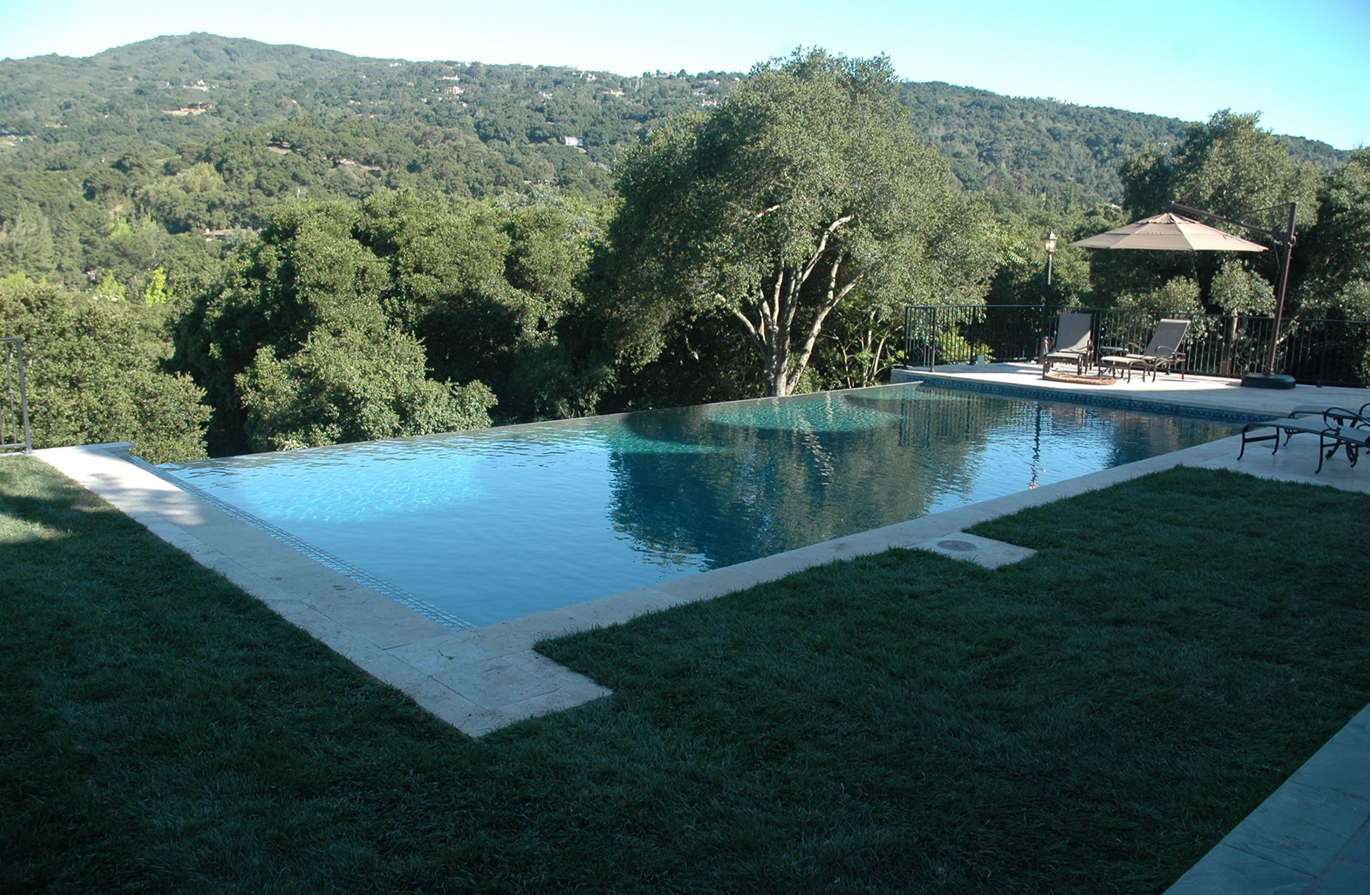 cargo container pool
